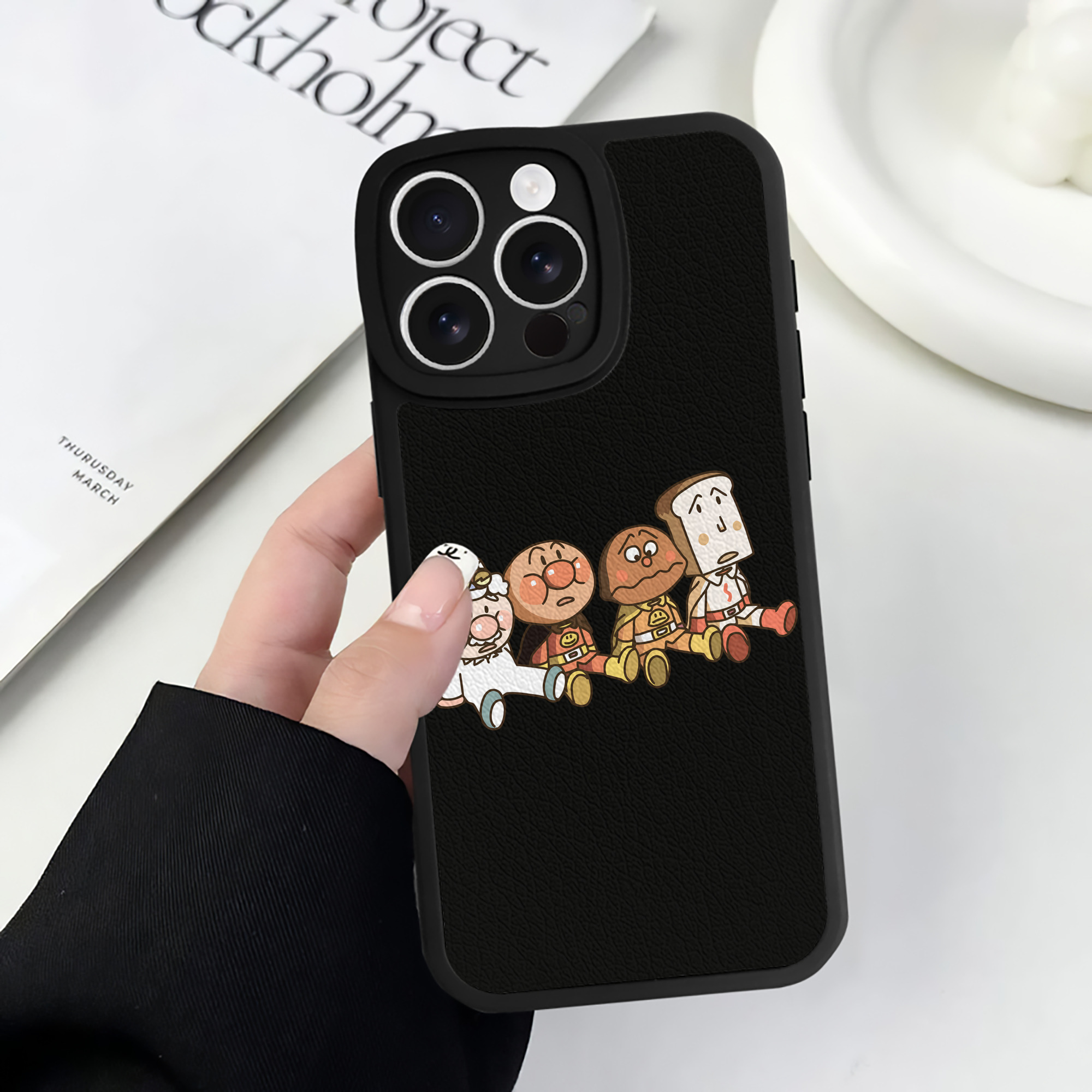 （画像用） アンパンマン Anpanman 【iPhone 16シリーズ対応】シリコンスマホケース（レザー調） 材質：シリコン